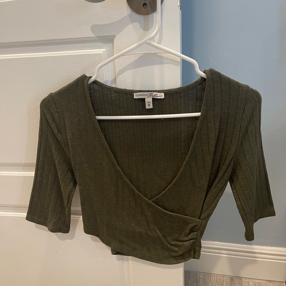 Crop top, olive green.